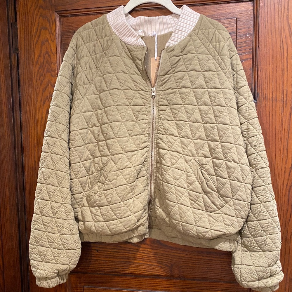 NWT- Hello Nite Quilted Raglan Bomber jacket